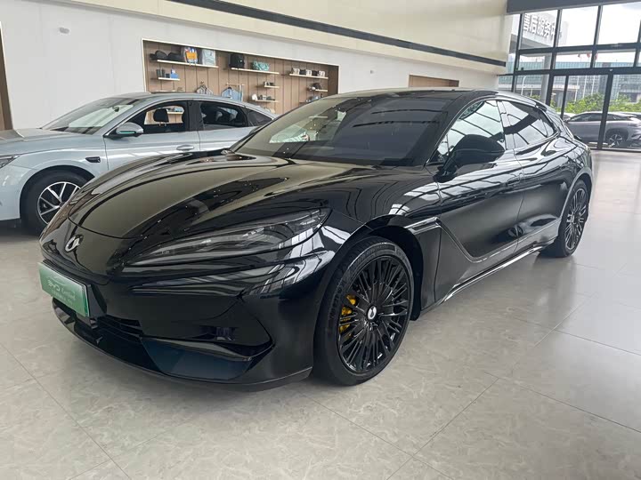 Denza Z9GT, 2024 — фото 2 из 9