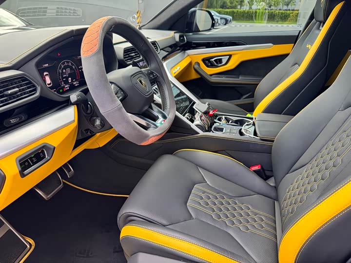 Lamborghini Urus, 2025 — фото 9 из 9