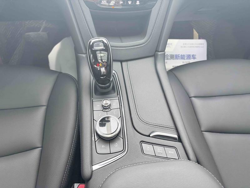 Cadillac XT6, 2022 — фото 8 из 12