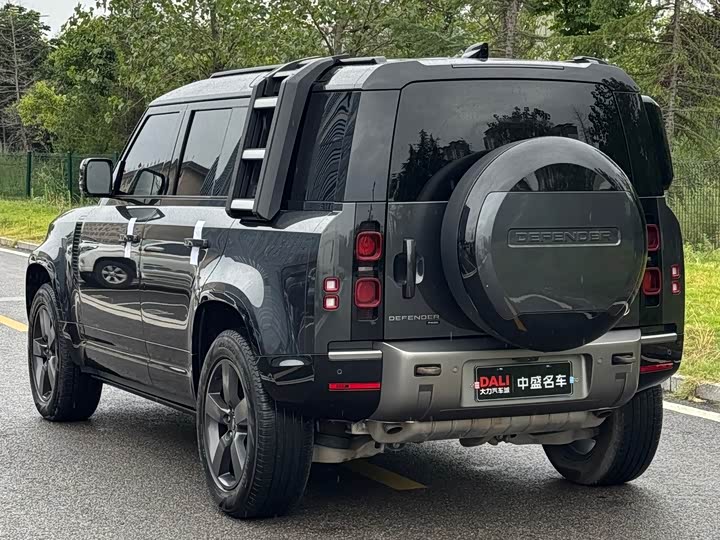 Land Rover Defender, 2023 — фото 4 из 9