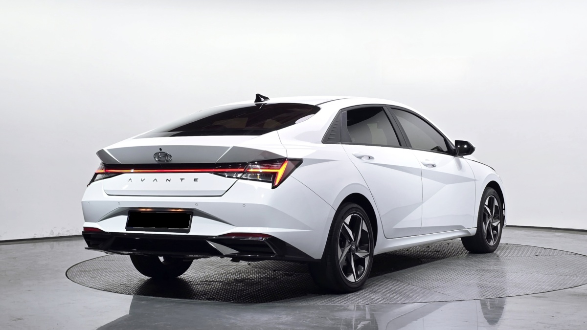 Hyundai Avante, 2021 — фото 2 из 12