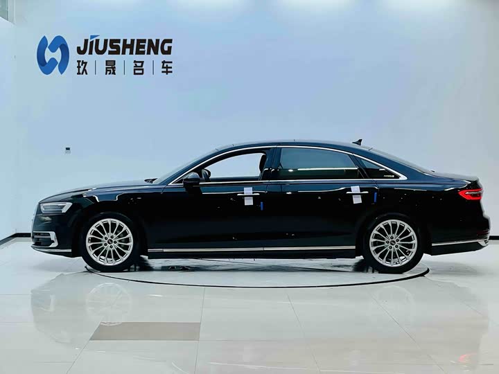 Audi A8, 2022 — фото 3 из 9