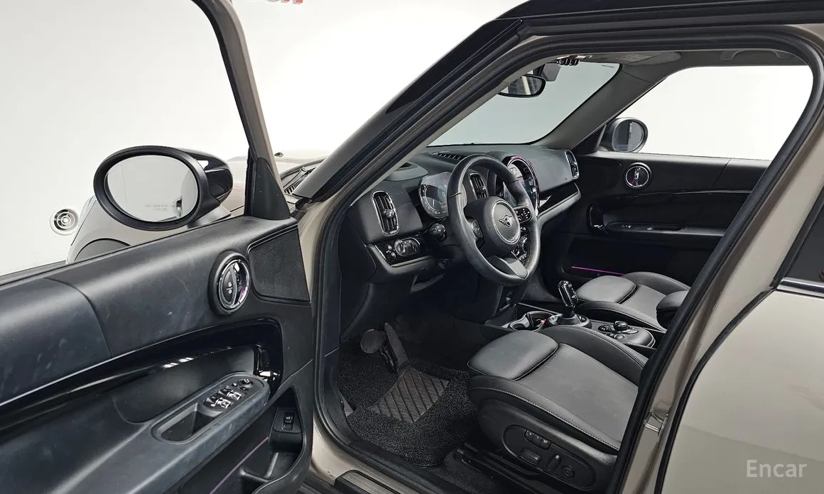 Mini Countryman, 2023 — фото 10 из 12