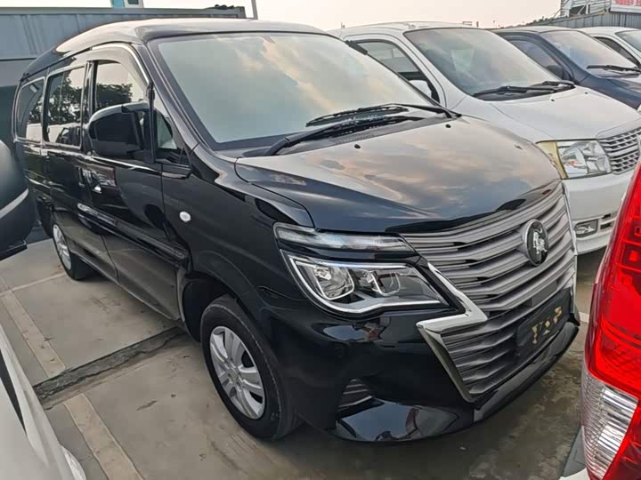 Dongfeng Forthing Lingzhi M5, 2023 — фото 4 из 9