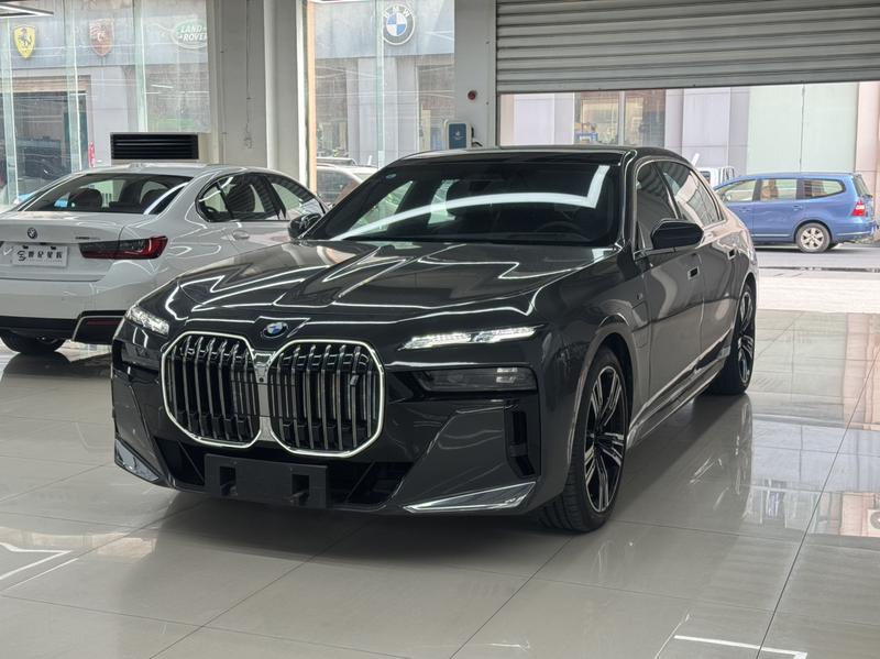 BMW i7, 2025 — купить в Йошкар-Оле под ключ