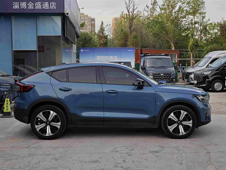 Volvo C40, 2023 — фото 3 из 9