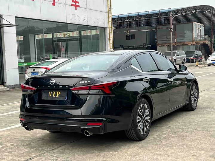 Nissan Teana, 2023 — фото 6 из 9