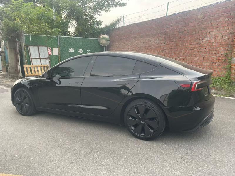 Tesla Model 3, 2023 — фото 4 из 10