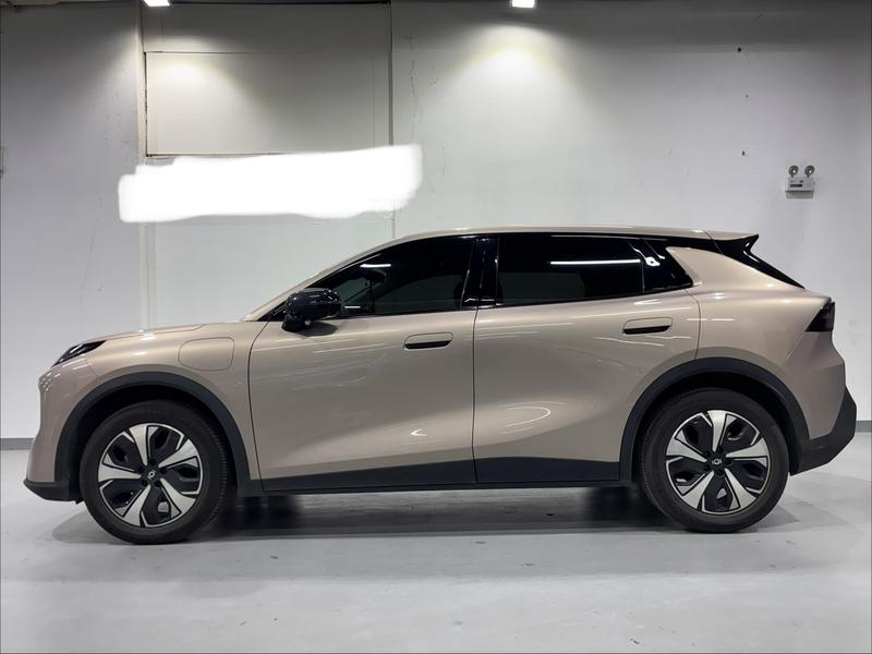 Changan Qiyuan (Nevo) Q05, 2025 — фото 4 из 12