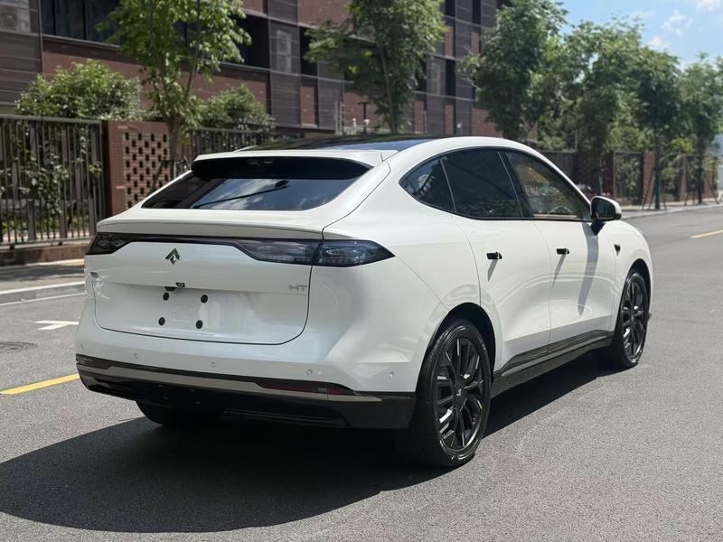 GAC Hyptec HT, 2026 — фото 5 из 10