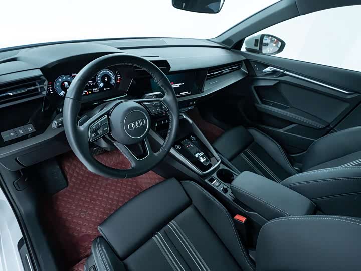 Audi A3, 2024 — фото 8 из 9