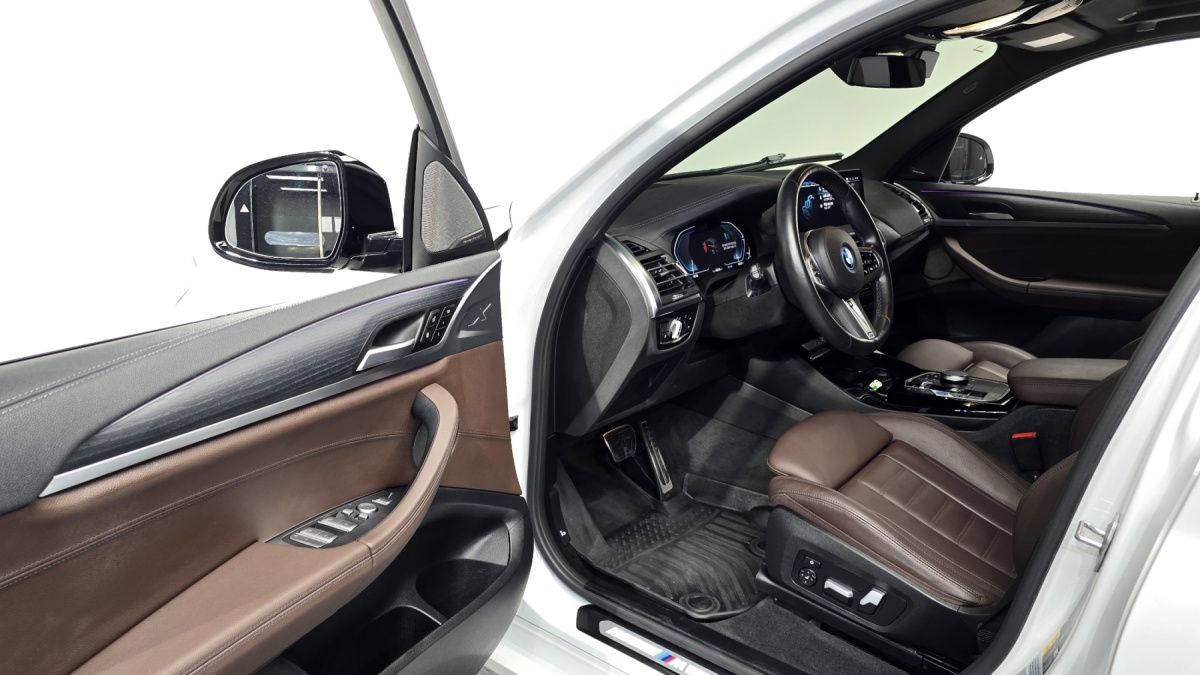 BMW iX3, 2023 — фото 10 из 12