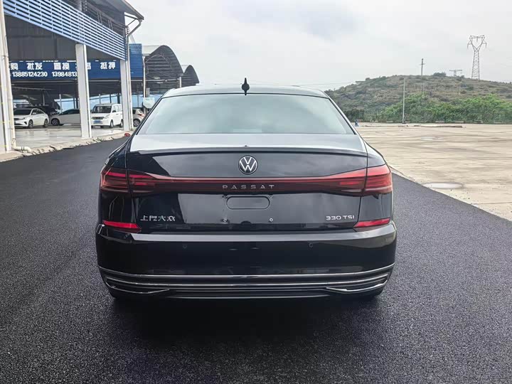 Volkswagen Passat, 2022 — фото 8 из 9