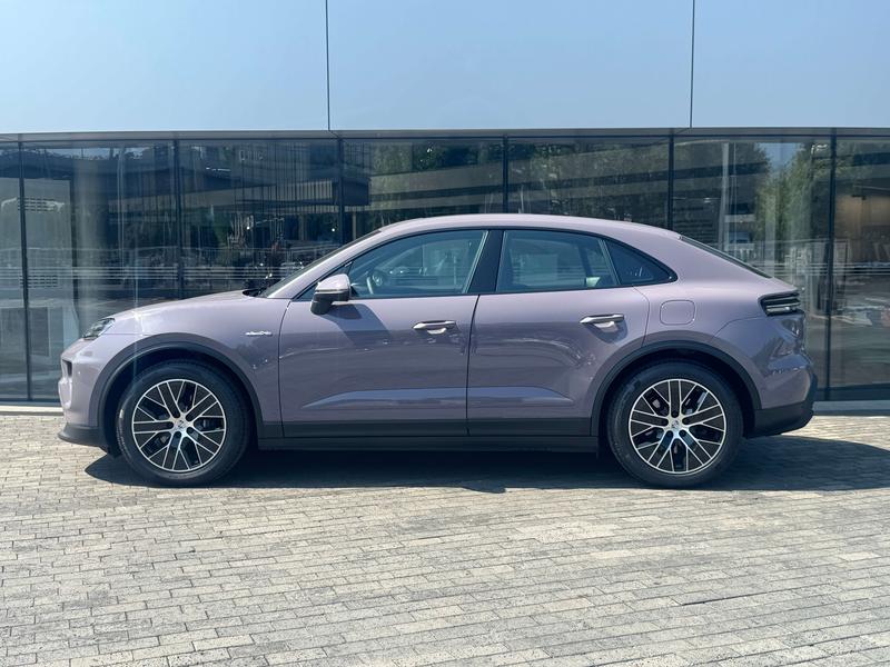 Porsche Macan EV, 2025 — фото 4 из 12