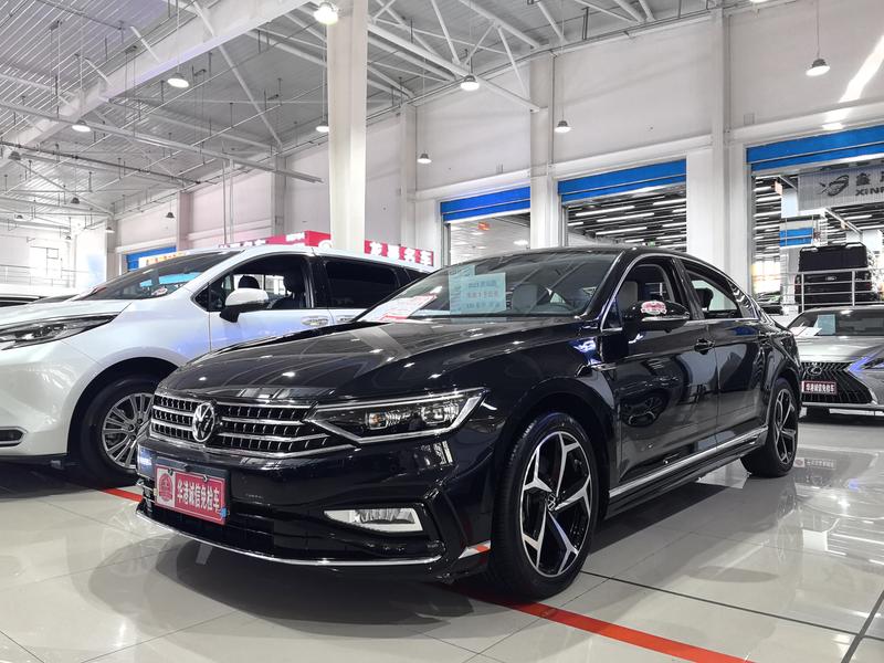 Volkswagen Magotan, 2022 — купить в Санкт-Петербурге под ключ