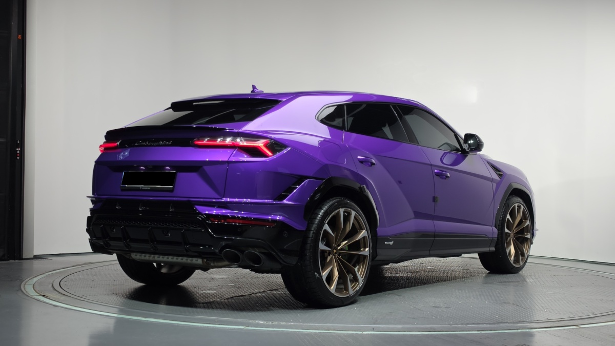 Lamborghini Urus, 2023 — фото 2 из 12