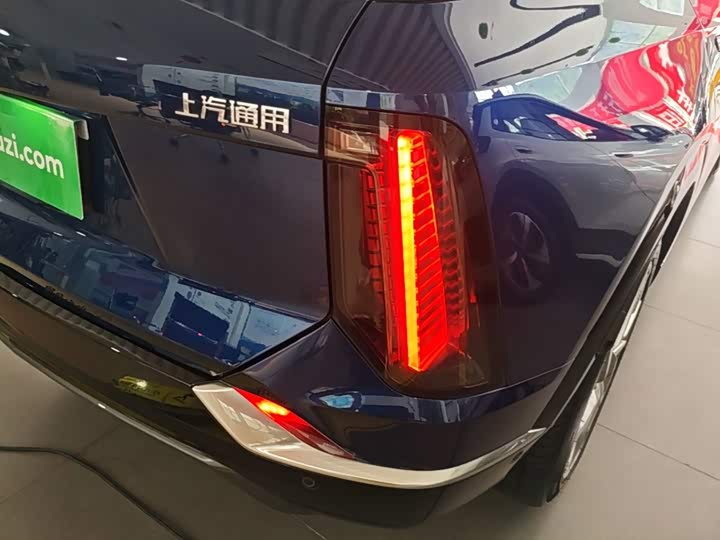 Cadillac Optiq, 2025 — фото 8 из 9