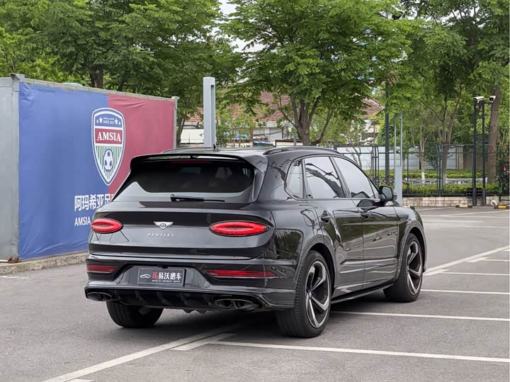 Bentley Bentayga, 2022 — фото 5 из 9