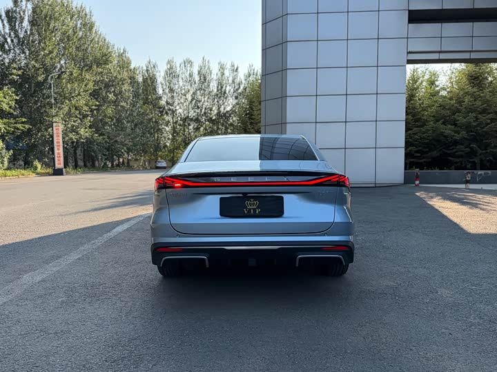 Geely Galaxy L6, 2025 — фото 6 из 9