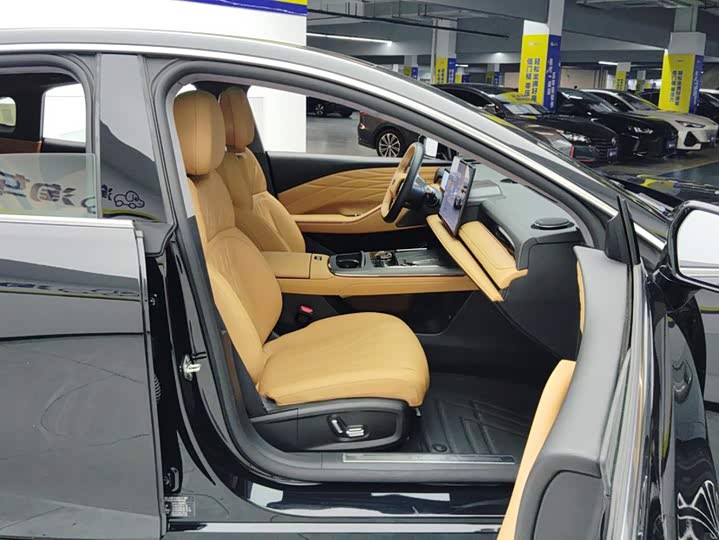 Geely Galaxy Starshine 8 EM-i, 2025 — фото 8 из 9
