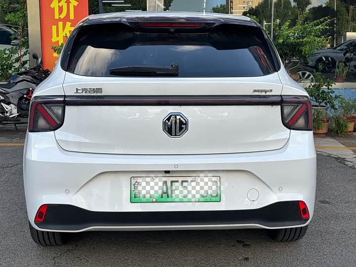 MG Motor 4 EV, 2025 — фото 5 из 9