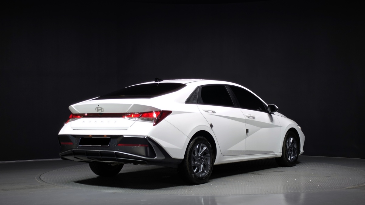 Hyundai Avante, 2023 — фото 2 из 12