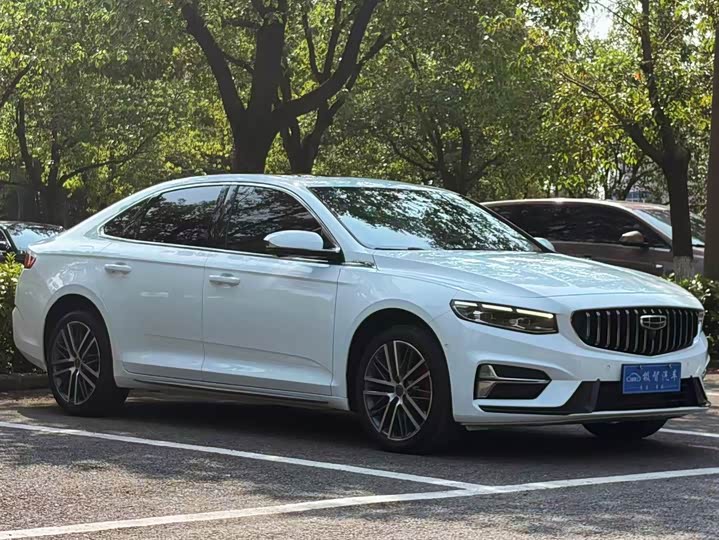 Geely Preface, 2023 — фото 3 из 9