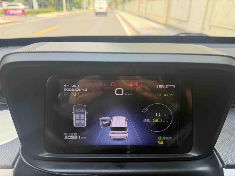 Wuling Mini EV, 2022 — фото 7 из 11