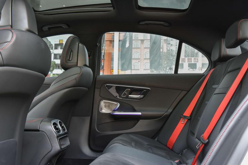 Mercedes-Benz C-Class AMG, 2025 — фото 10 из 12