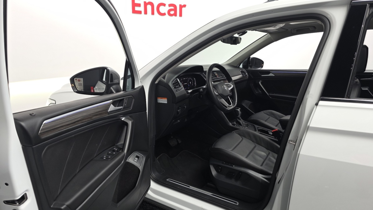 Volkswagen Tiguan, 2023 — фото 10 из 12