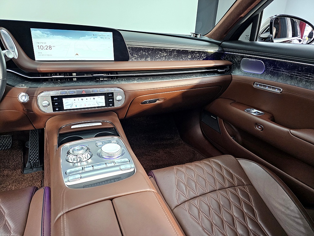 Genesis G90, 2022 — фото 9 из 12