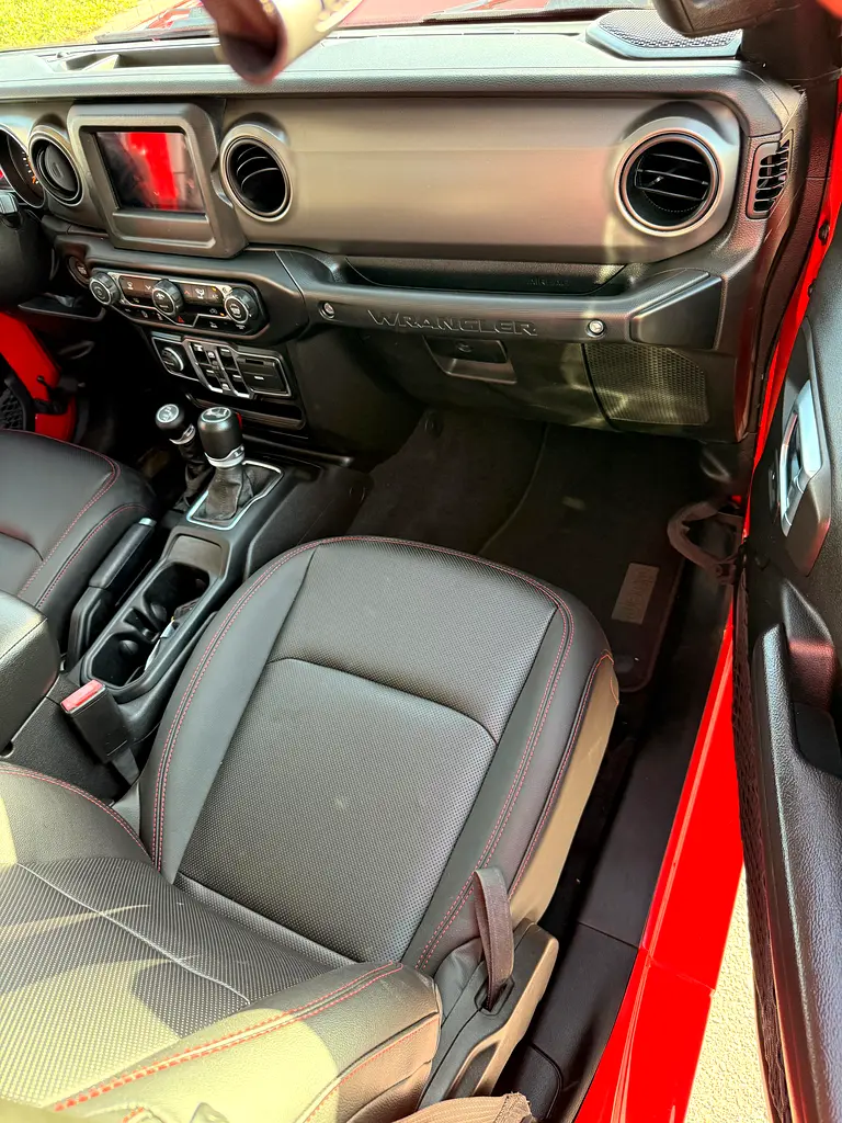 Jeep Wrangler, 2022 — фото 9 из 10