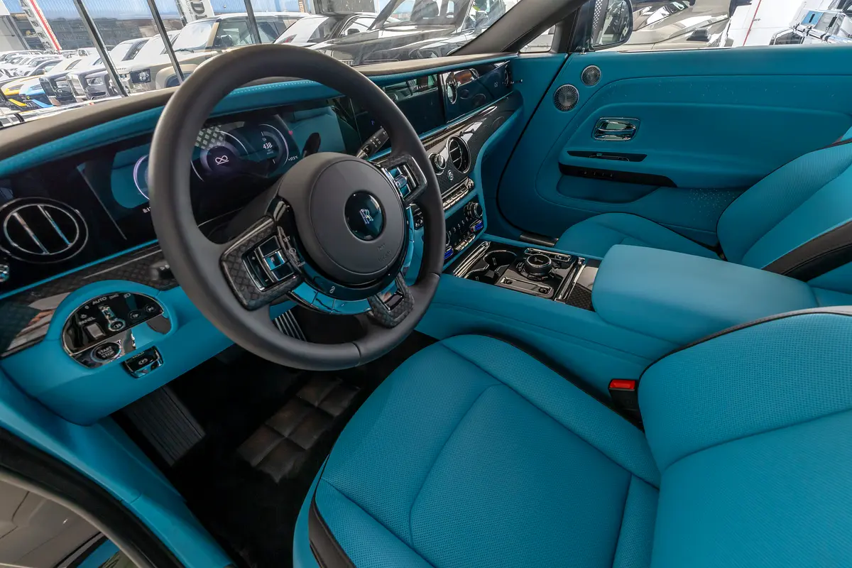 Rolls-Royce Spectre, 2025 — фото 9 из 10