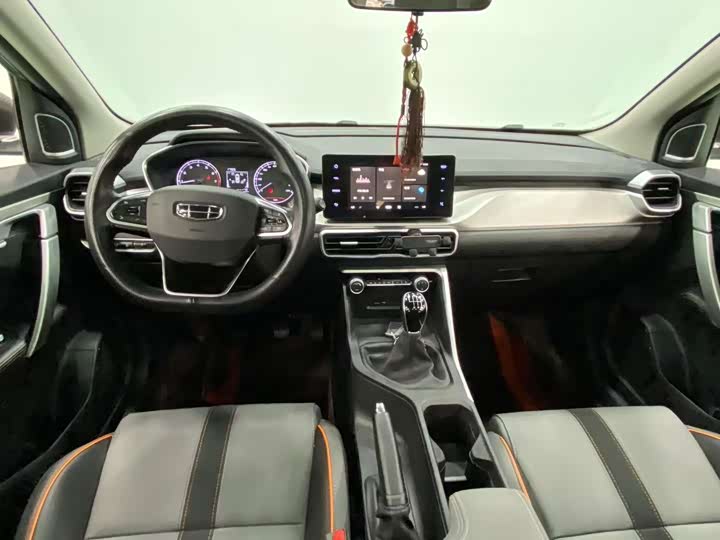 Geely Coolray, 2023 — фото 6 из 9