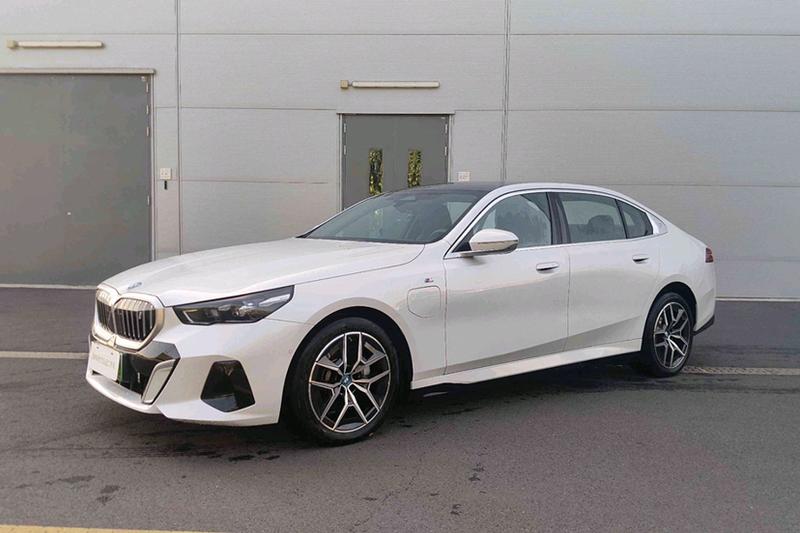 BMW i5, 2025 — купить в Белгороде под ключ
