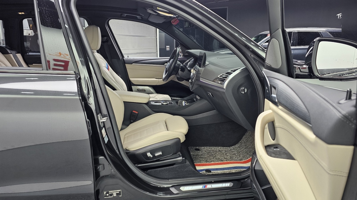 BMW iX3, 2023 — фото 11 из 12