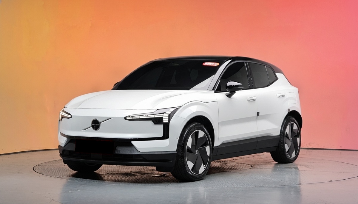 Volvo EX30, 2025 — купить в Смоленске под ключ