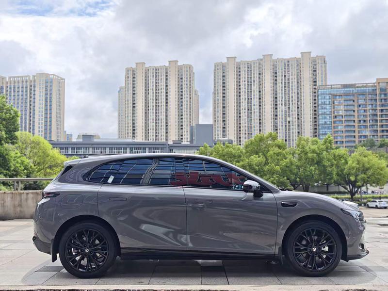 Leapmotor Lafa5, 2025 — фото 8 из 12