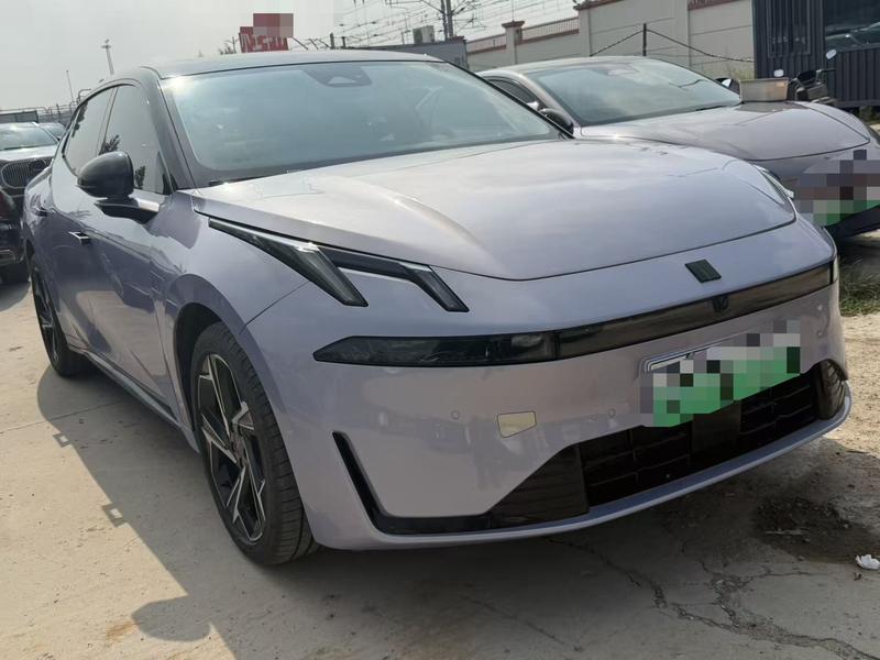 Lynk & Co 07 EM-P Hybrid, 2025 — фото 3 из 10