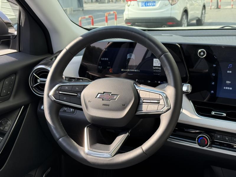 Chevrolet Equinox Plus, 2025 — фото 8 из 12