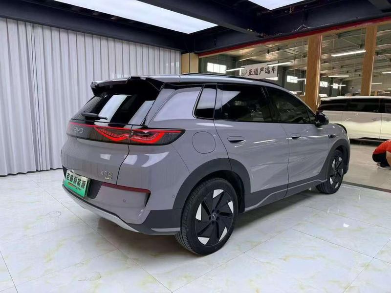 BYD Sea Lion 05 EV, 2025 — фото 6 из 10