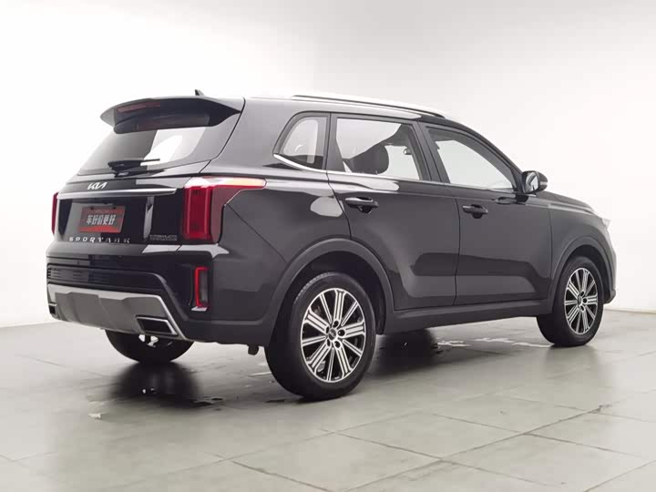 Kia Sportage GT-line, 2022 — фото 2 из 9