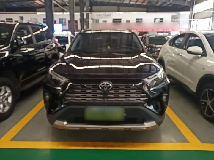 Toyota RAV4, 2025 — фото 3 из 9