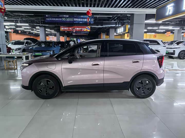 Geely Geometry E Firefly, 2023 — фото 3 из 9