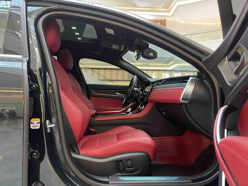 Jaguar XF L, 2023 — фото 11 из 12