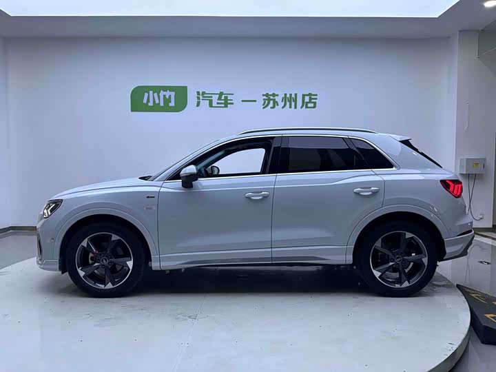 Audi Q3, 2023 — фото 6 из 9
