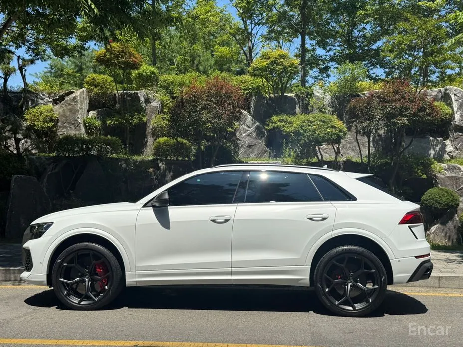 Audi RS Q8, 2024 — фото 2 из 12