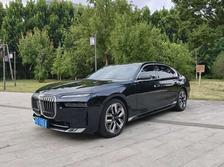 BMW 7 Series, 2023 — купить в Ульяновске под ключ