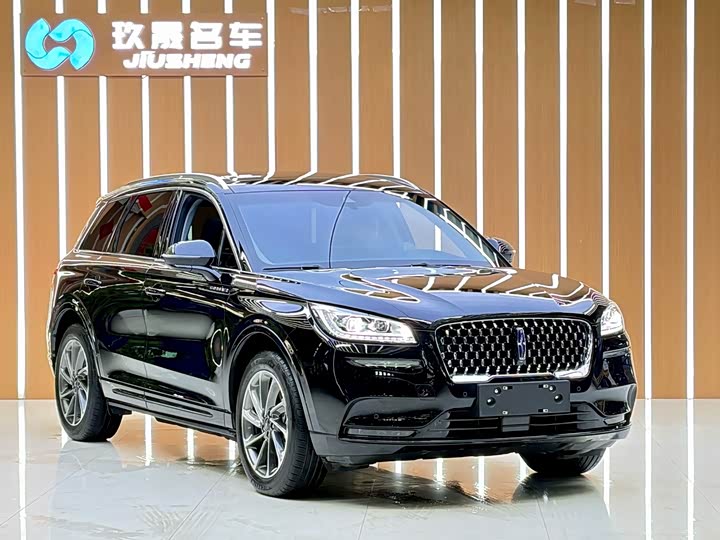 Lincoln Corsair Hybrid, 2022 — фото 3 из 9