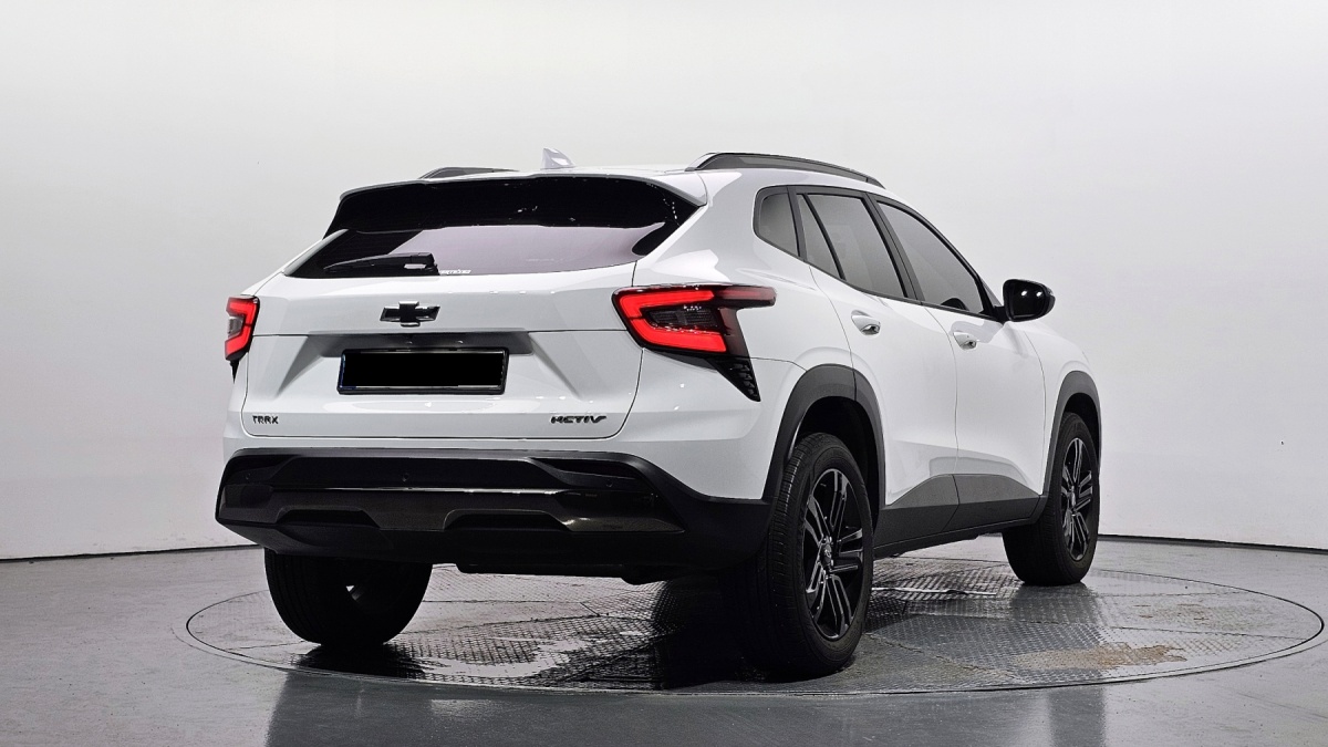 Chevrolet Trax, 2023 — фото 2 из 12